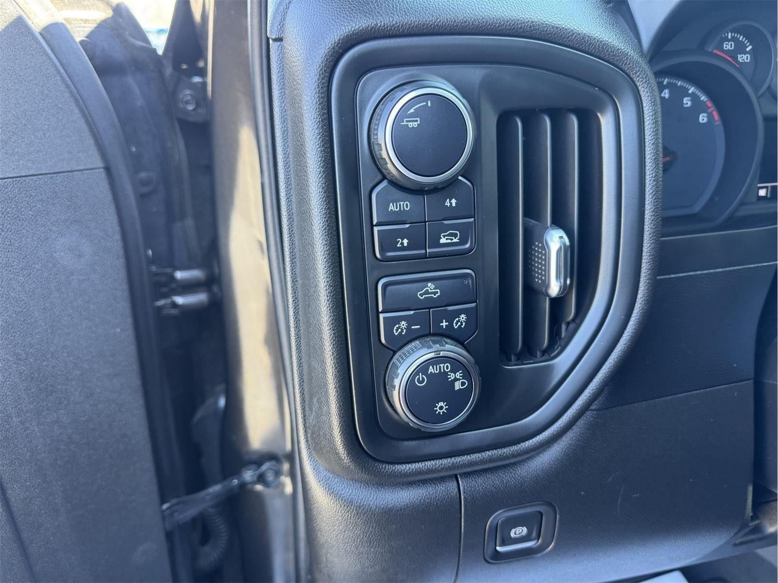 2022 Chevrolet Silverado 1500 LTD Custom