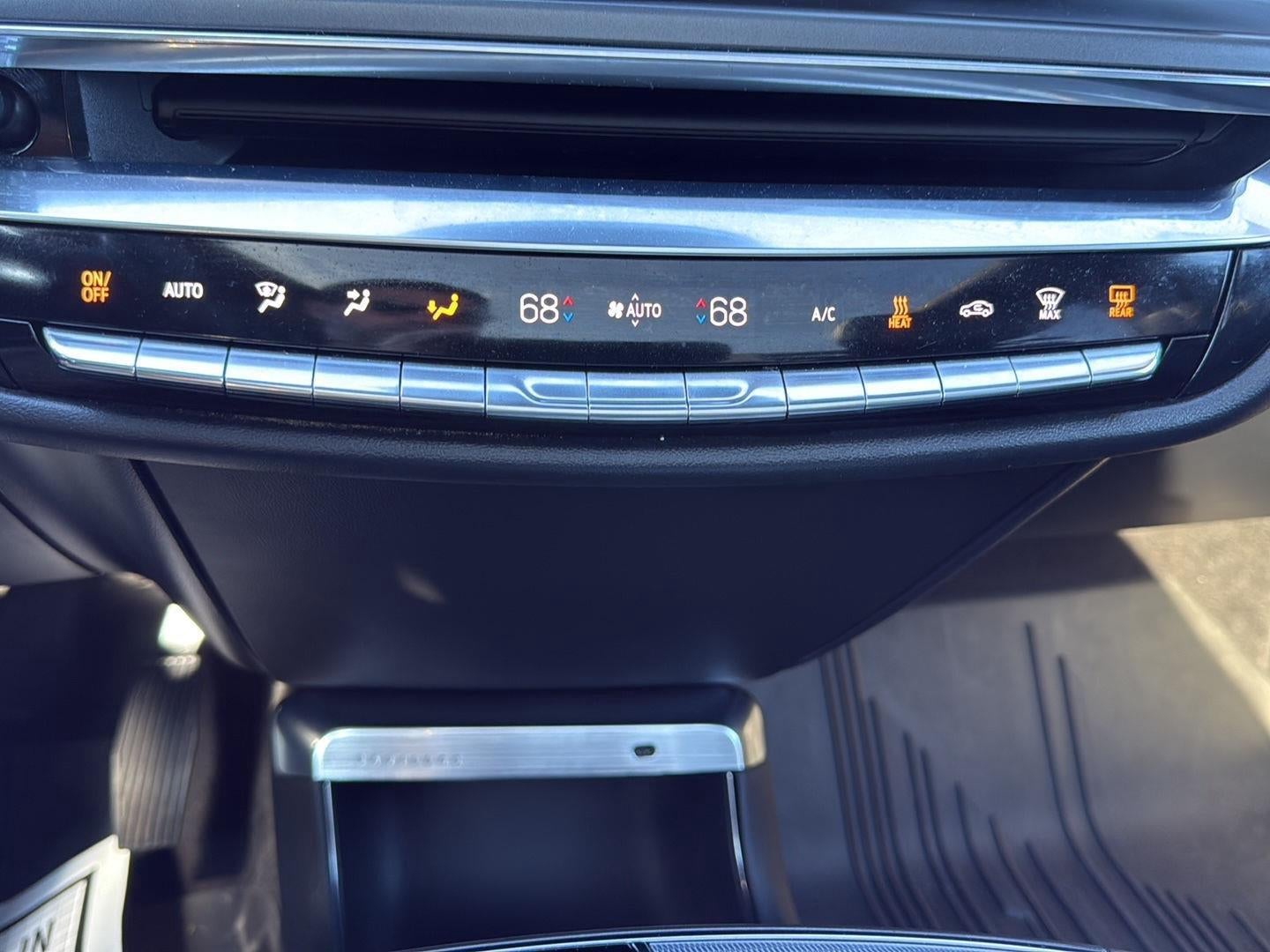 2024 Cadillac LYRIQ Tech