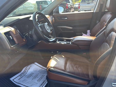 2022 Nissan Pathfinder Platinum 4WD