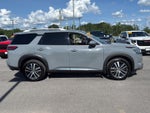 2022 Nissan Pathfinder Platinum 4WD