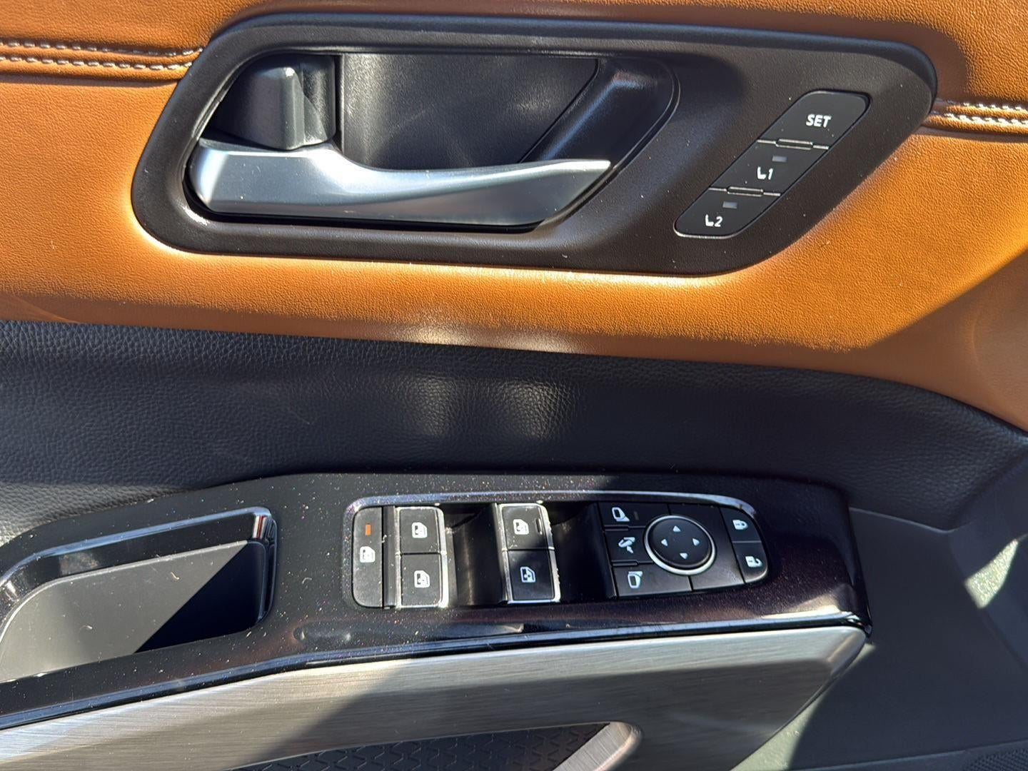 2022 Nissan Pathfinder Platinum 4WD