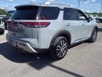 2022 Nissan Pathfinder Platinum 4WD