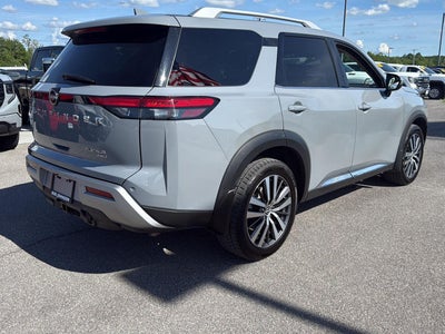 2022 Nissan Pathfinder Platinum 4WD