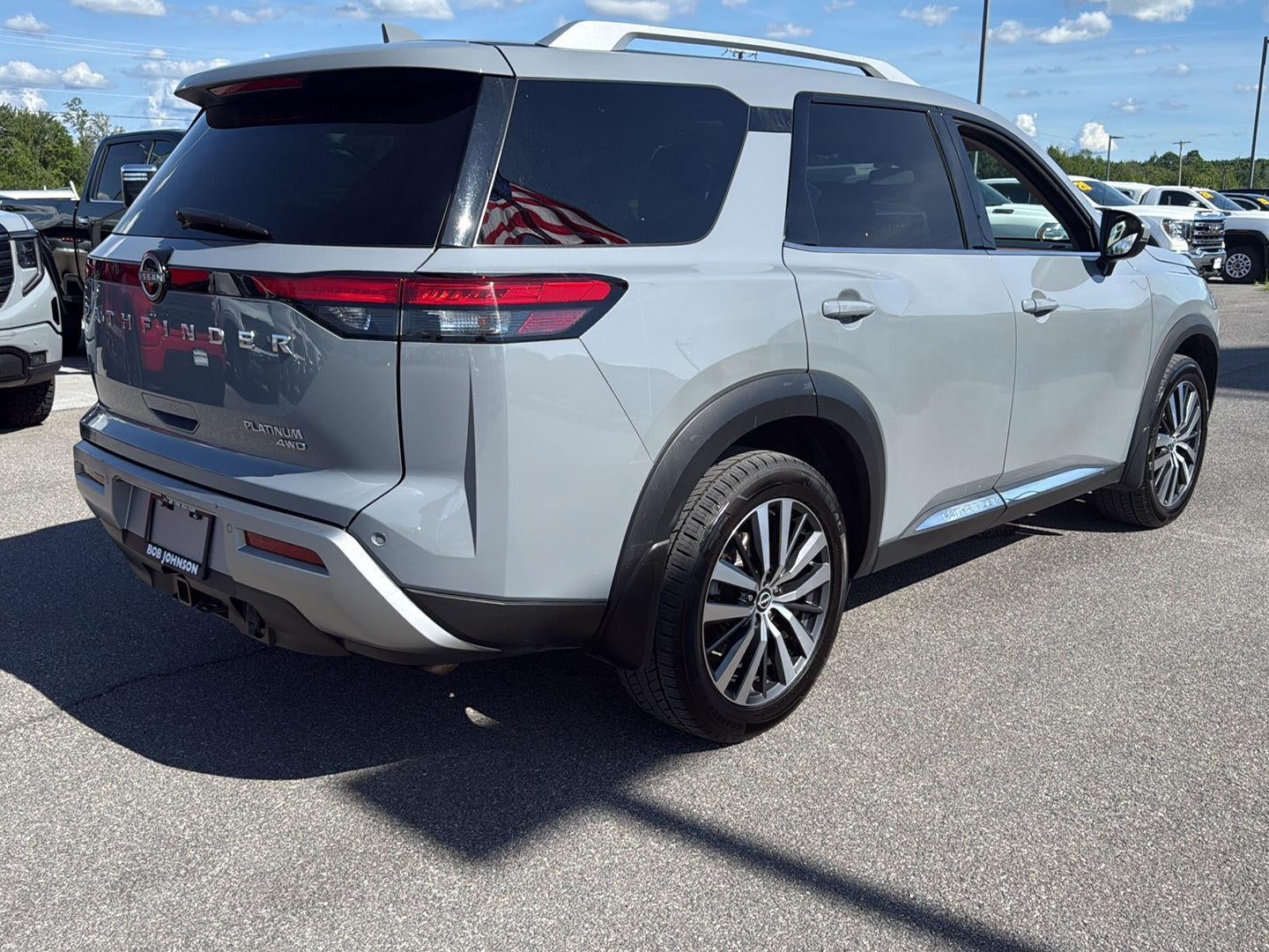 2022 Nissan Pathfinder Platinum 4WD