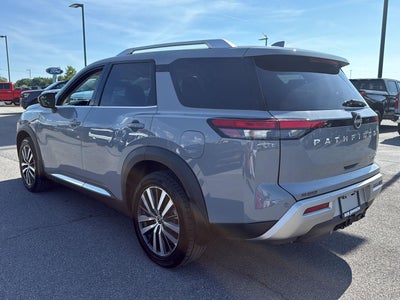 2022 Nissan Pathfinder Platinum 4WD