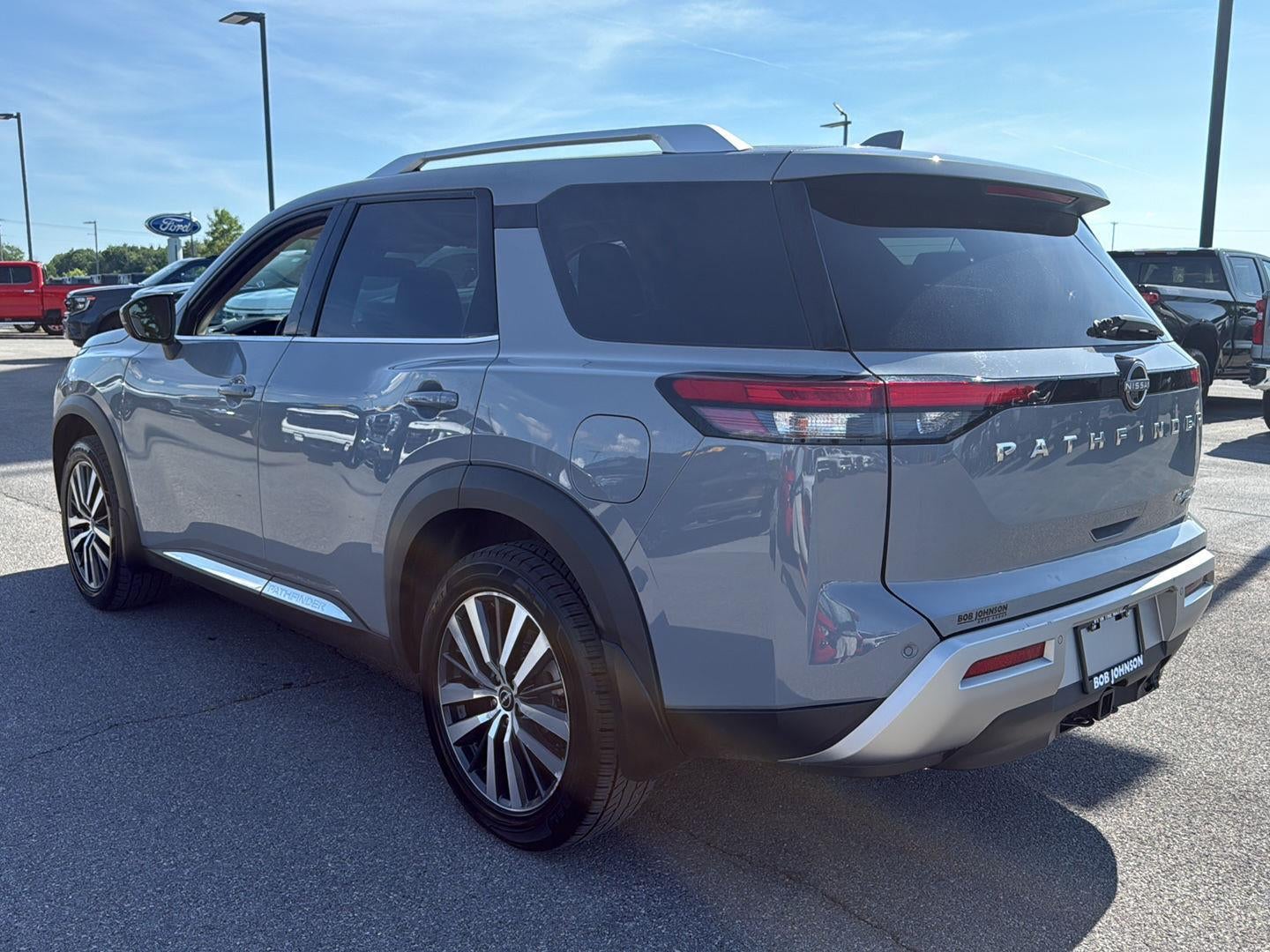 2022 Nissan Pathfinder Platinum 4WD