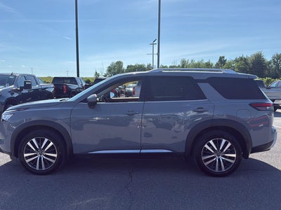 2022 Nissan Pathfinder Platinum 4WD