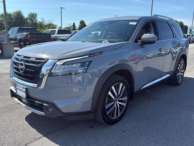 2022 Nissan Pathfinder Platinum 4WD