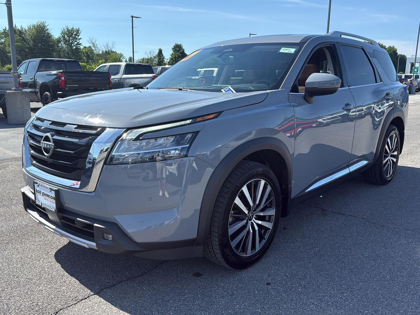 2022 Nissan Pathfinder Platinum 4WD