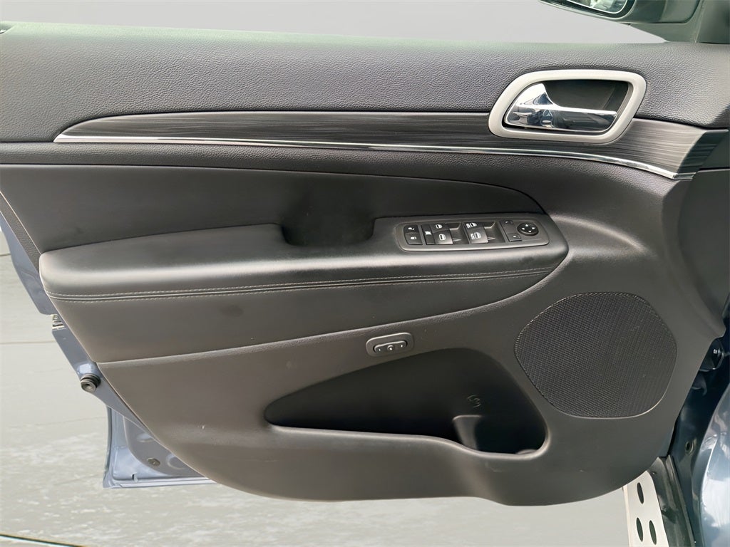 2020 Jeep Grand Cherokee Limited CARBRAVO