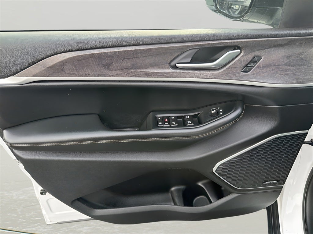 2022 Jeep Grand Cherokee Limited CARBRAVO!