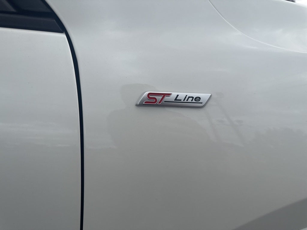 2024 Ford Escape Hybrid ST-Line CarBravo Certified Heated Steering Heated Seats!