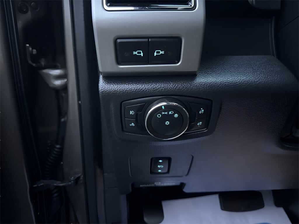 2022 Ford F-350SD Lariat DRW