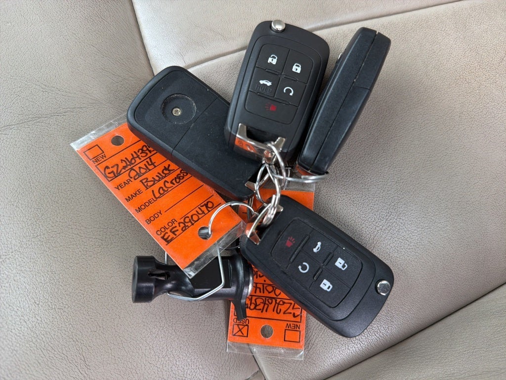 2014 Buick LaCrosse Leather Group BRAVO BUDGET!
