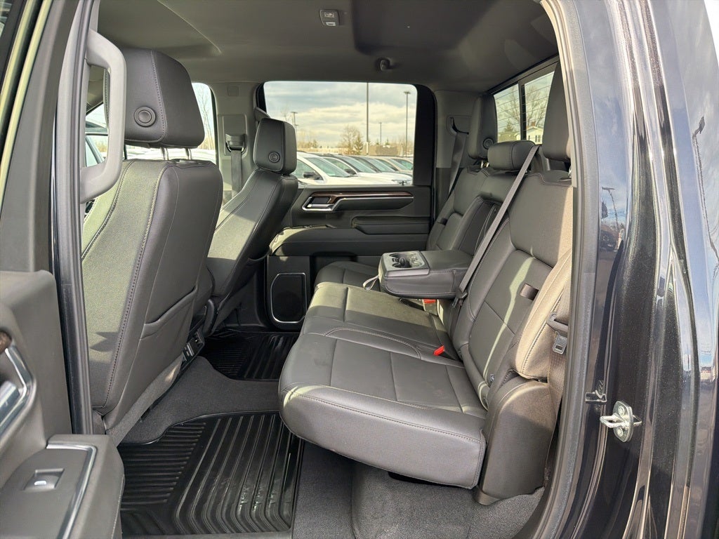 2024 Chevrolet Silverado 3500HD LT CARBRAVO!!