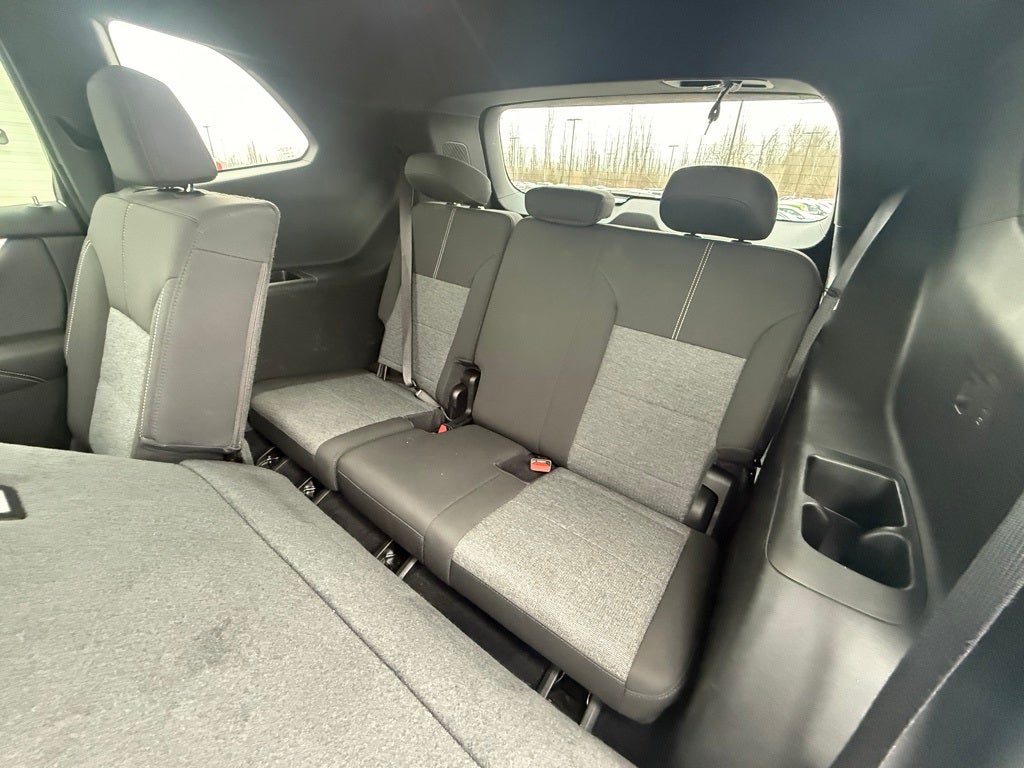 2025 GMC Acadia Elevation CARBRAVO CERTIFIED!