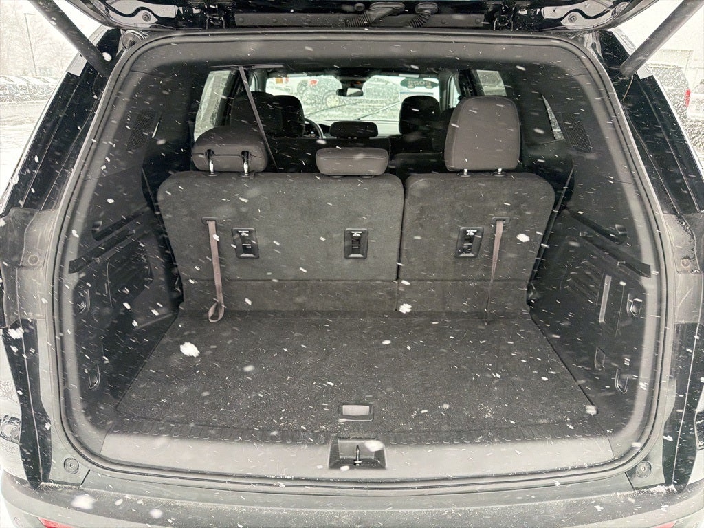 2025 GMC Acadia Elevation CARBRAVO CERTIFIED!