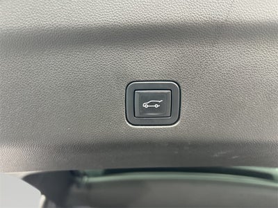 2023 GMC Yukon SLT CARBRAVO!