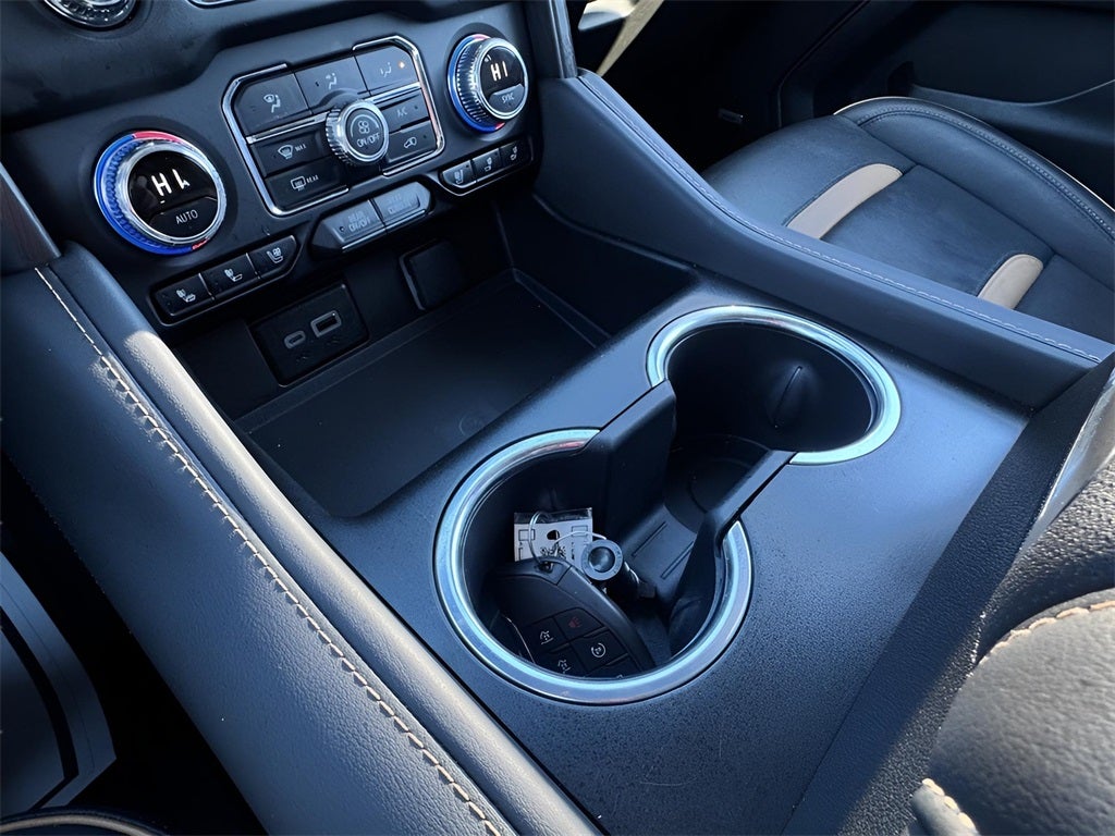 2024 GMC Yukon AT4 CARBRAVO CERTIFIED