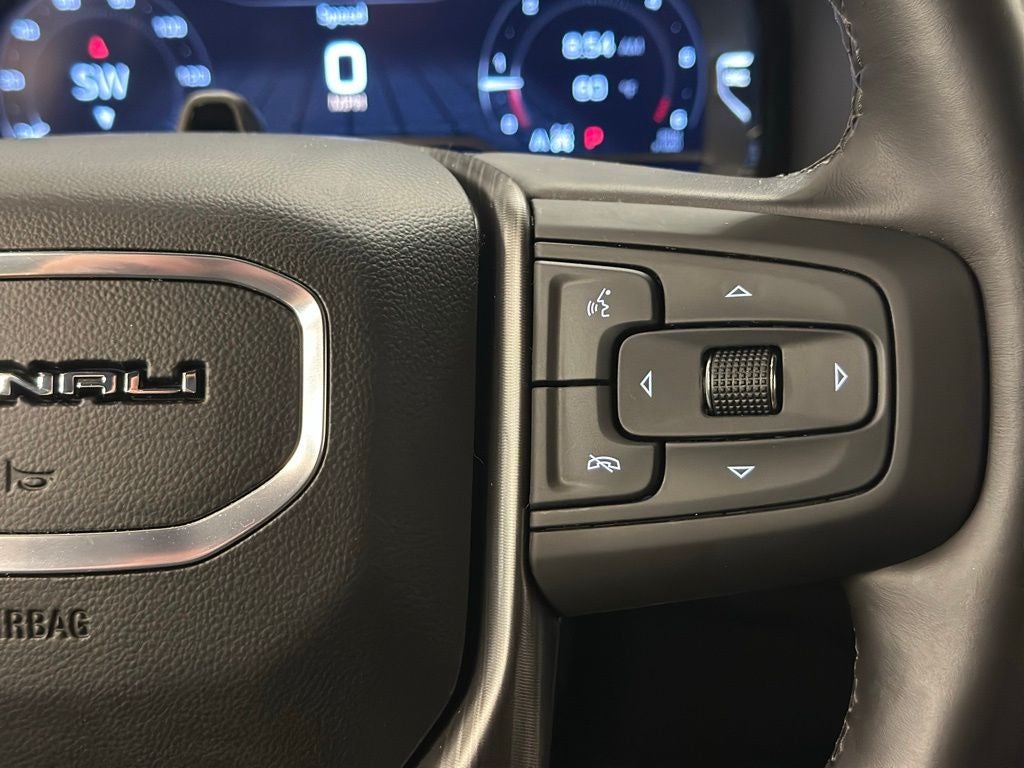2024 GMC Yukon Denali Ultimate CARBRAVO CERTIFIED