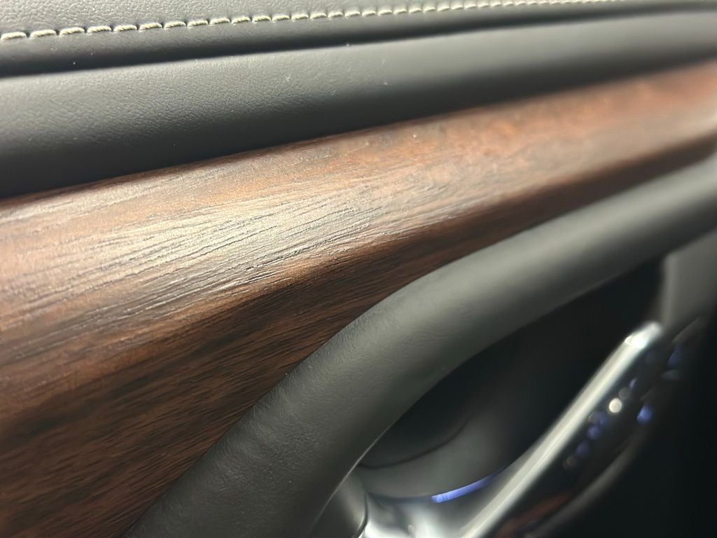 2024 GMC Yukon Denali Ultimate CARBRAVO CERTIFIED