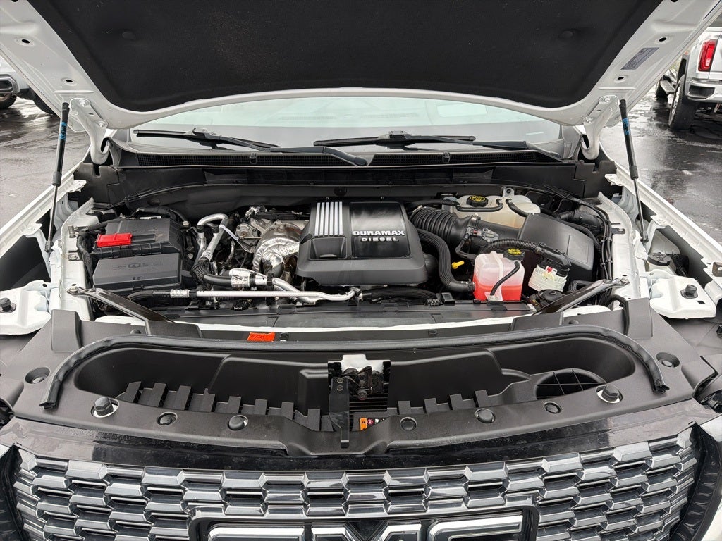 2023 GMC Yukon Denali Ultimate CARBRAVO