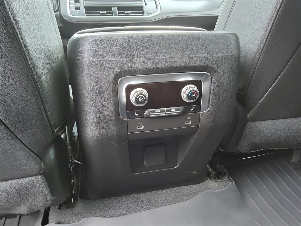 2022 GMC Yukon XL SLT CarBravo Certified! Leather Heated/Ventilated Sea