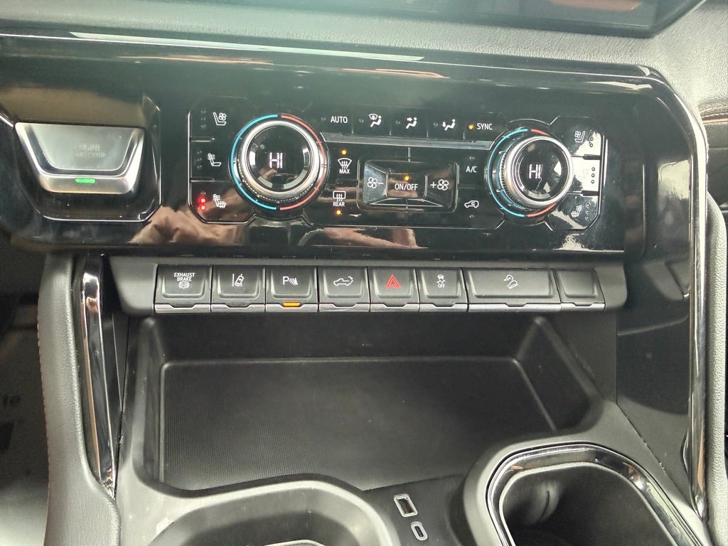 2024 GMC Sierra 3500HD AT4 CARBRAVO!