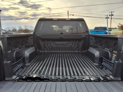 2025 GMC Sierra 1500 SLT Leather W/Heated Power Seats!