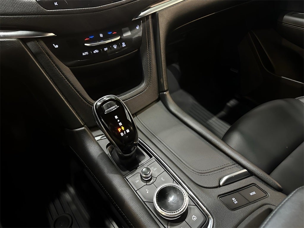 2022 Cadillac XT5 Luxury