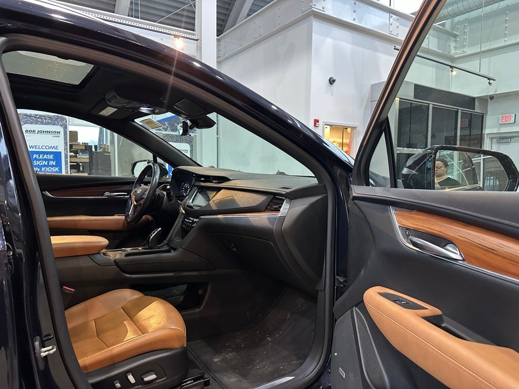 2021 Cadillac XT5 Premium Luxury