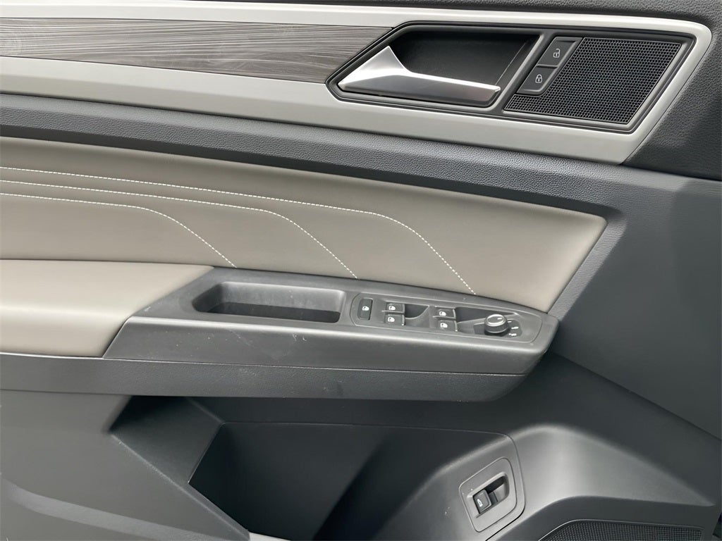 2023 Volkswagen Atlas Cross Sport 3.6L V6 SE w/Technology Certified