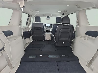 2024 Chrysler Pacifica Touring L Fresh Trade! Remote Start, Power Rear Doors, Power