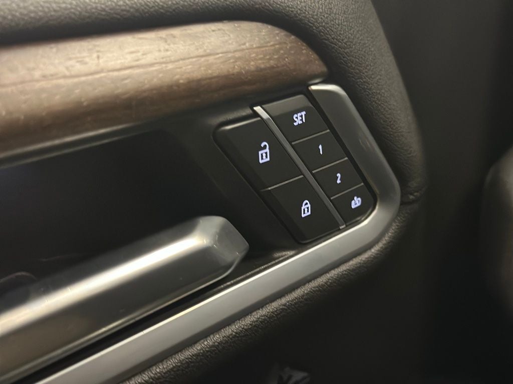 2022 Chevrolet Silverado 1500 High Country CARBRAVO CERTIFIED