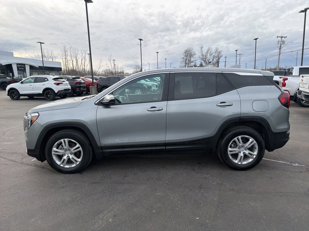 2023 GMC Terrain SLE CARBRAVO!