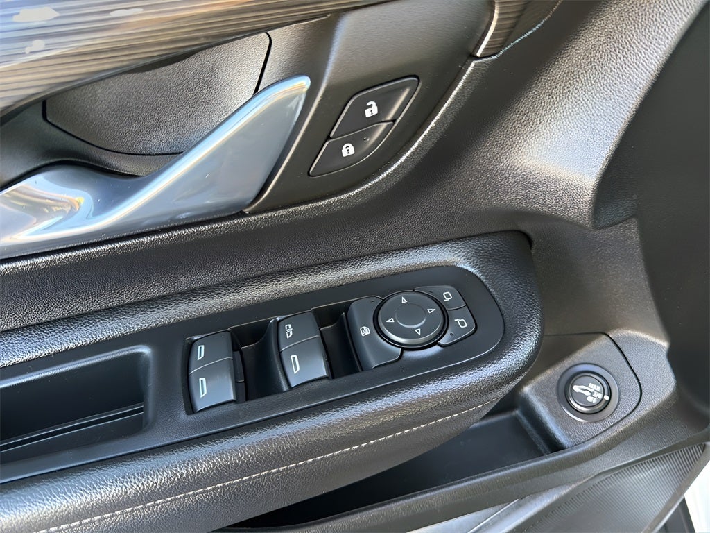 2023 GMC Terrain SLE CARBRAVO!