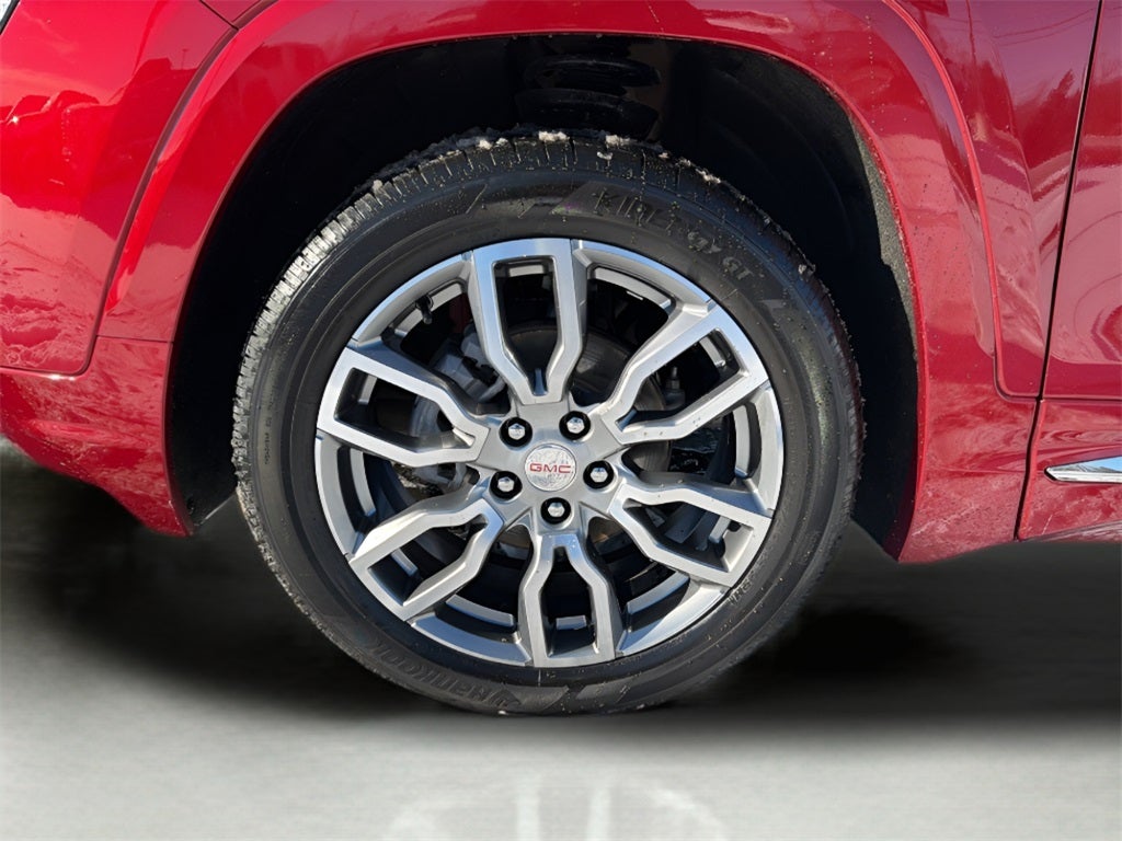 2023 GMC Terrain Denali CARBRAVO!