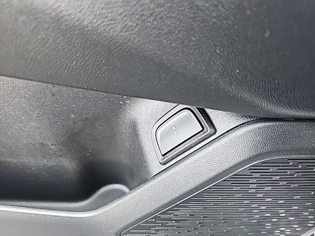 2025 Chevrolet Equinox LT Fresh Trade!!! Remote Start, Heated Seats/Steering