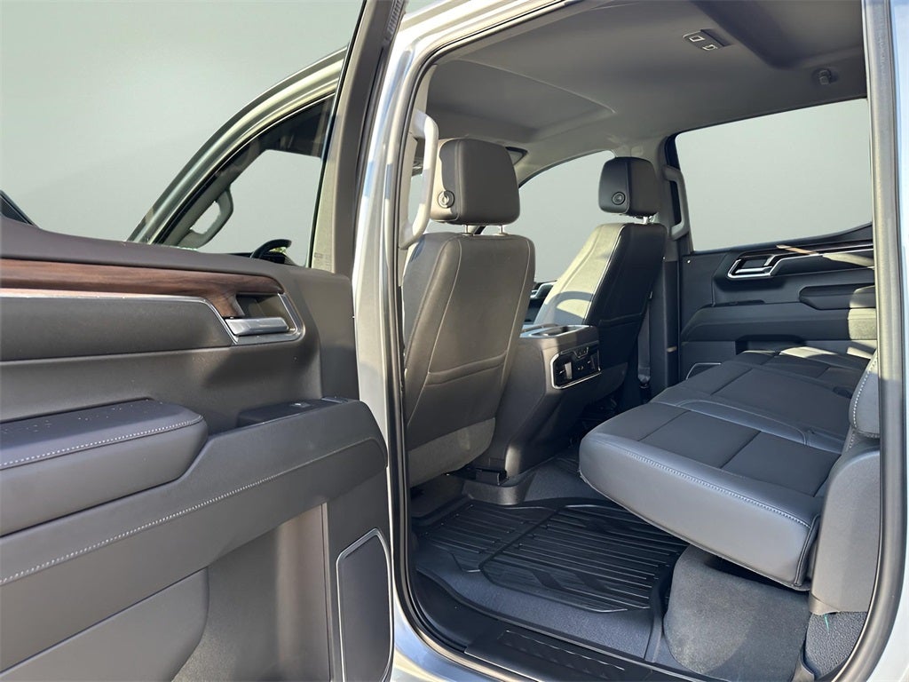 2023 GMC Sierra 1500 SLT Premium Plus Package