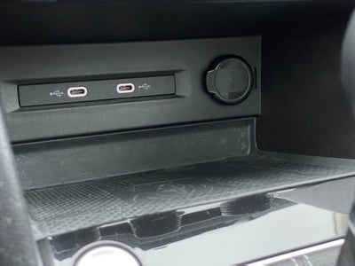 2022 Volkswagen Taos 1.5T SEL Certified