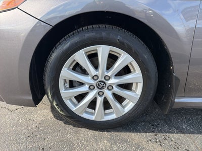 2018 Toyota Camry SE CARBRAVO!