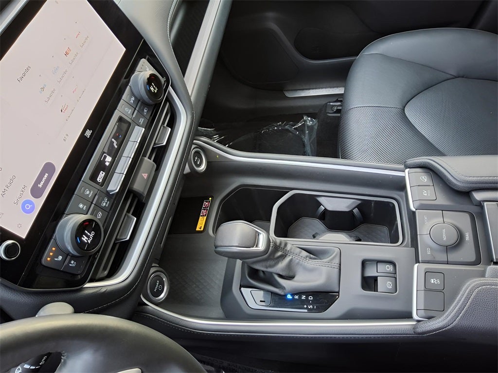 2024 Toyota Grand Highlander Hybrid XLE Leather Heated Seats Power Lif