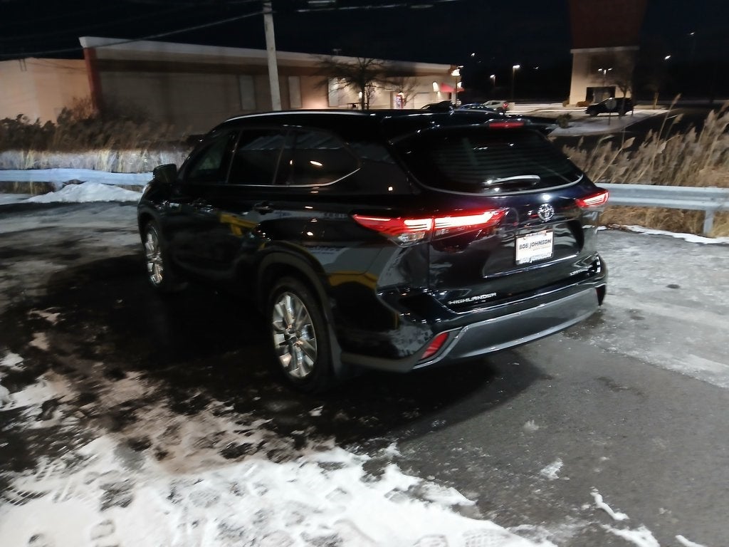 2022 Toyota Highlander Limited