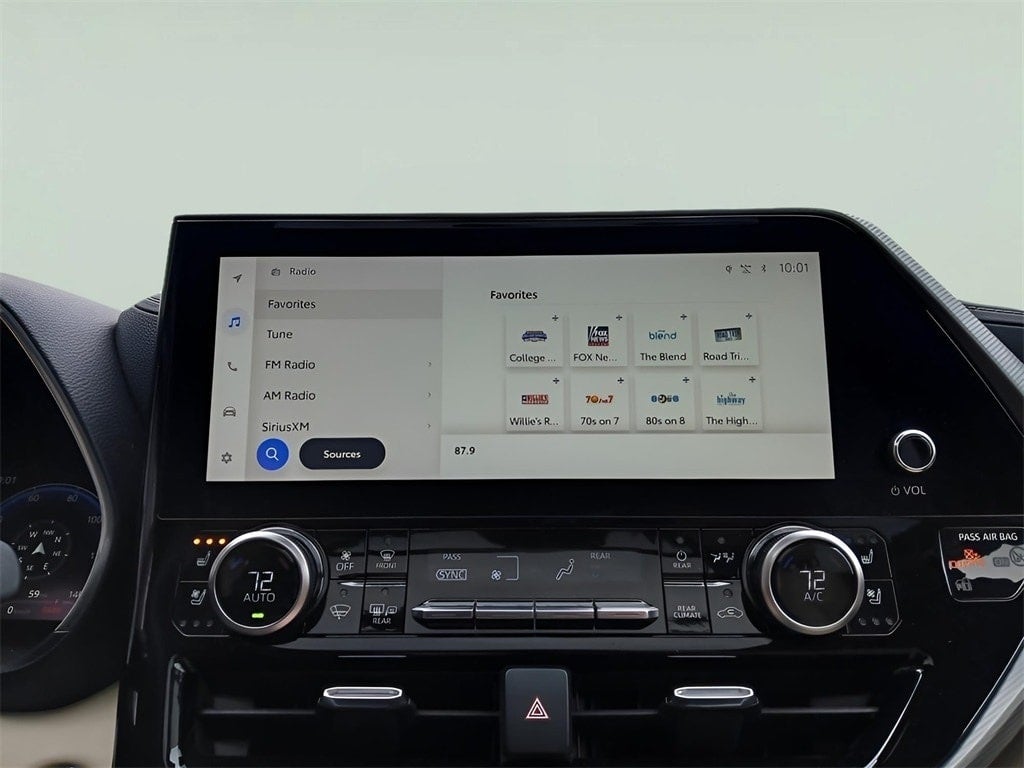 2023 Toyota Highlander Platinum