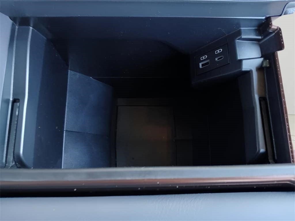 2021 Toyota Sienna LE 8 Passenger