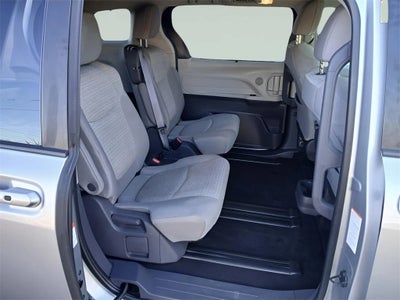 2021 Toyota Sienna LE 8 Passenger