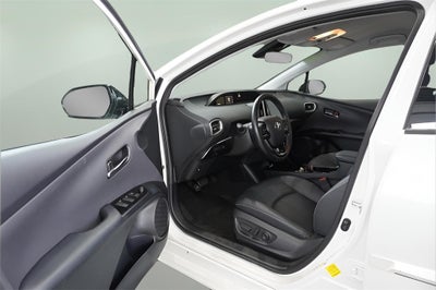2020 Toyota Prius Prime XLE 55 MPG!!!
