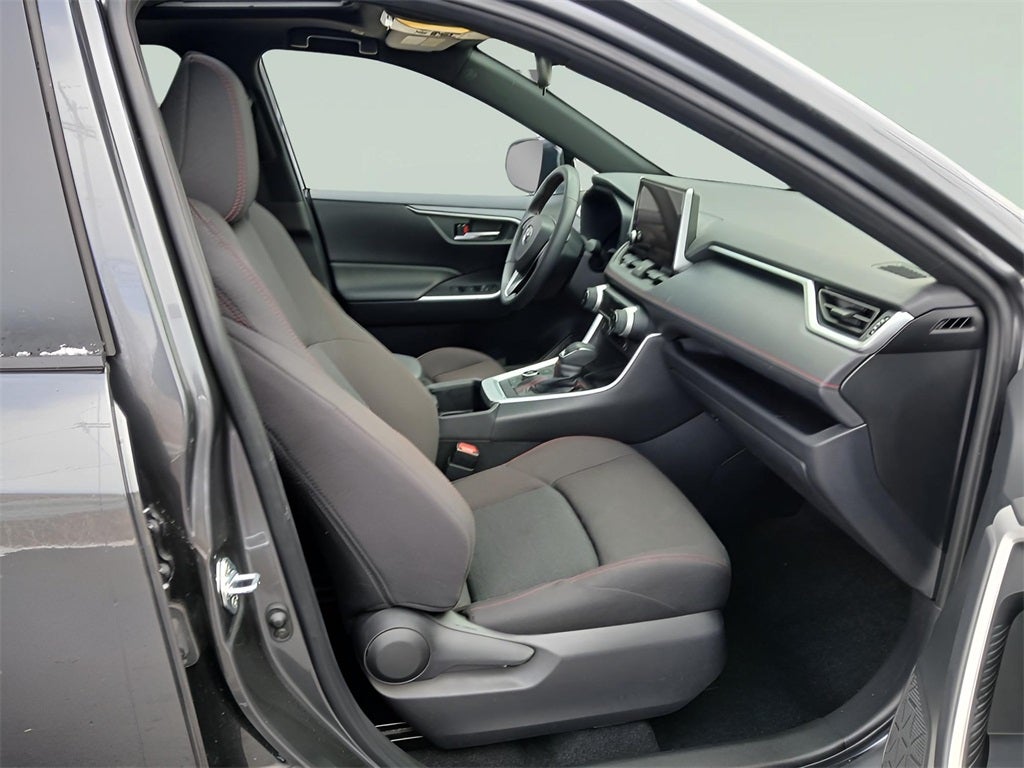 2024 Toyota RAV4 Prime SE