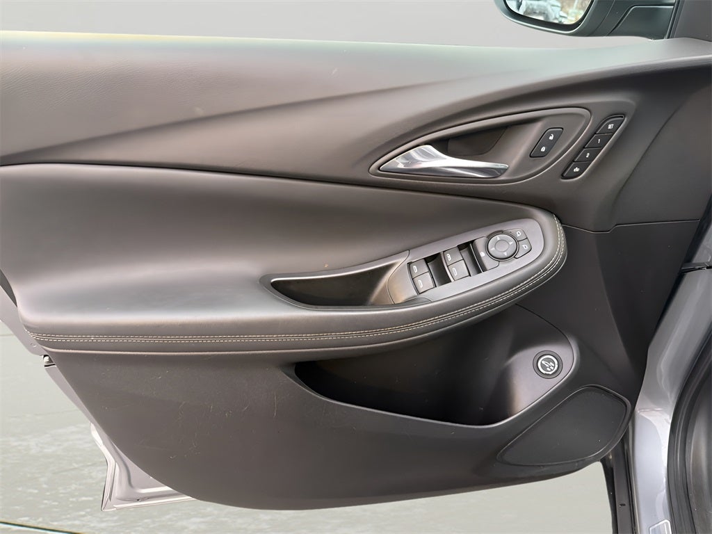 2023 Buick Encore GX Essence CARBRAVO!