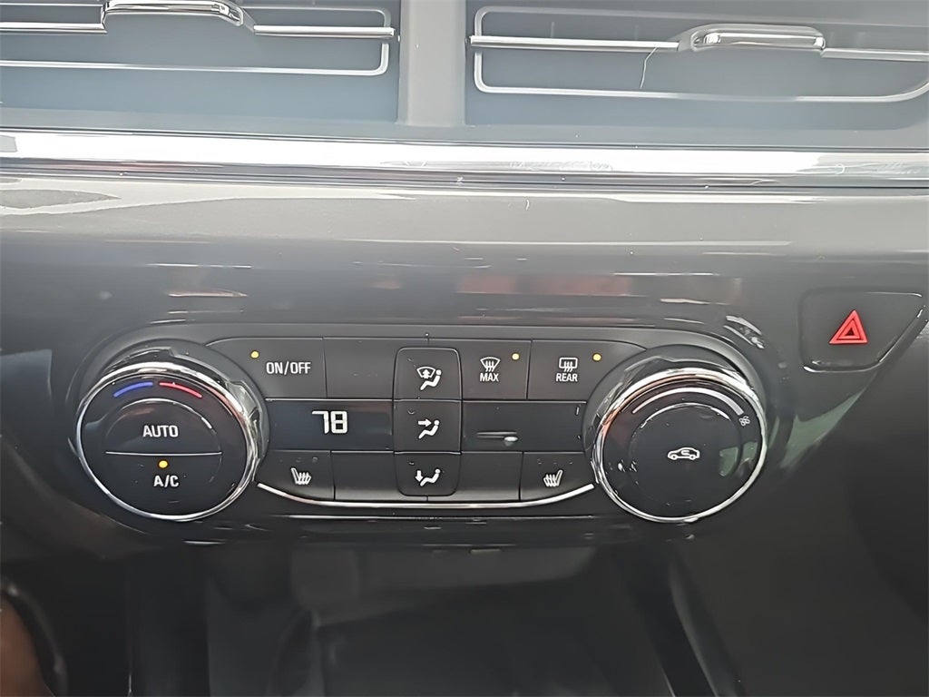 2024 Chevrolet Trax ACTIV Fully Loaded w/Sunroof!! Fresh Trade! CarBravo Cer